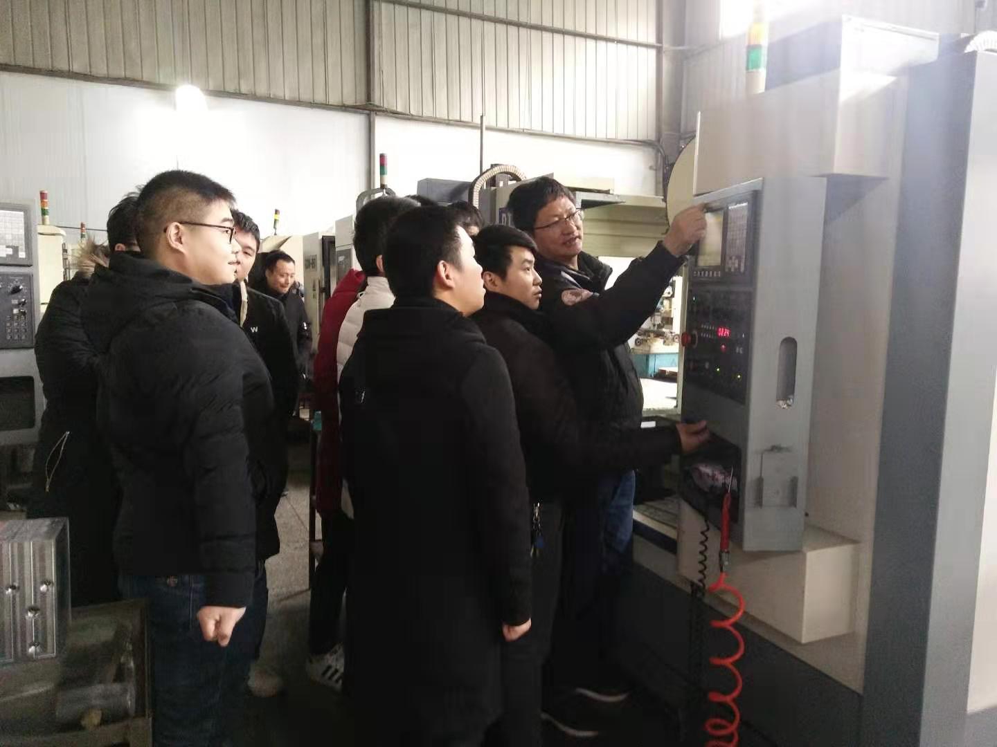 攸杰学员五轴实操 欧凱学员上机实训